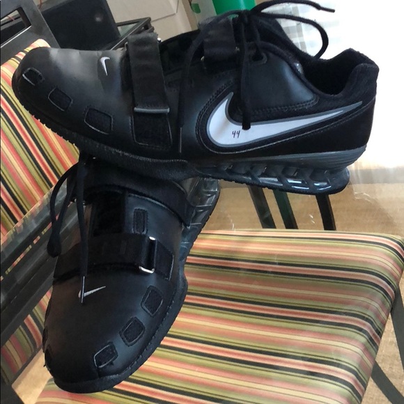 Collegiate/ NFL Athlete selling squat shoes. - Picture 3 of 4